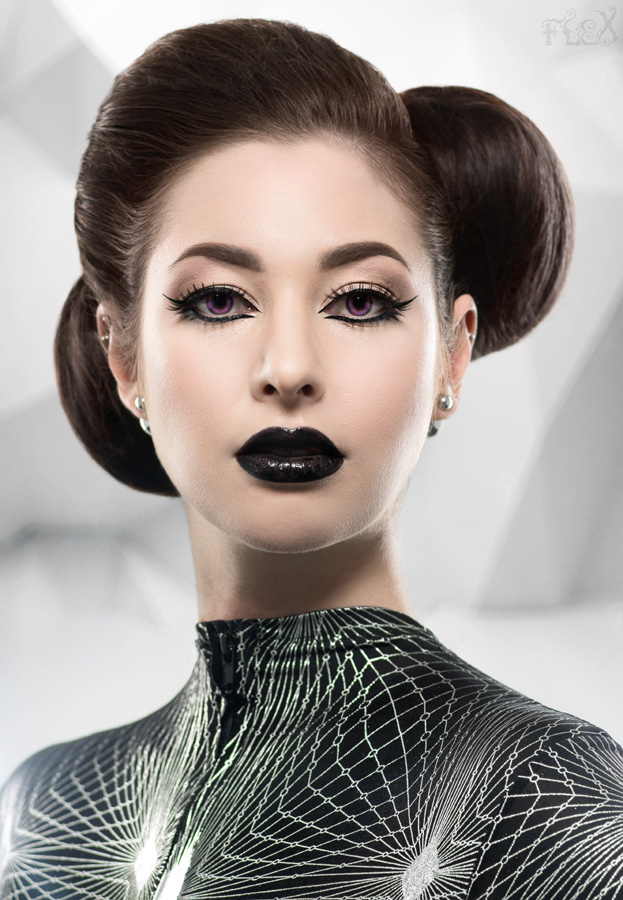 Певица Атмосфера - Ольга Бутусова: фото Alien Girl